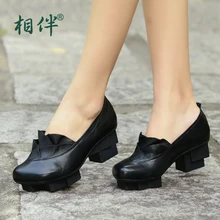 Vintage genuine leather women’s heels shoes platform pumps woman medium heels black square toe shoes for women