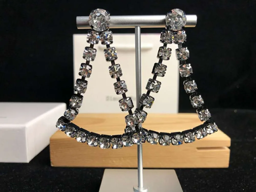 

Hot Brand Fashion Jewelry For Women Large triangular crystal earrings Cute Pendants Party Earrings