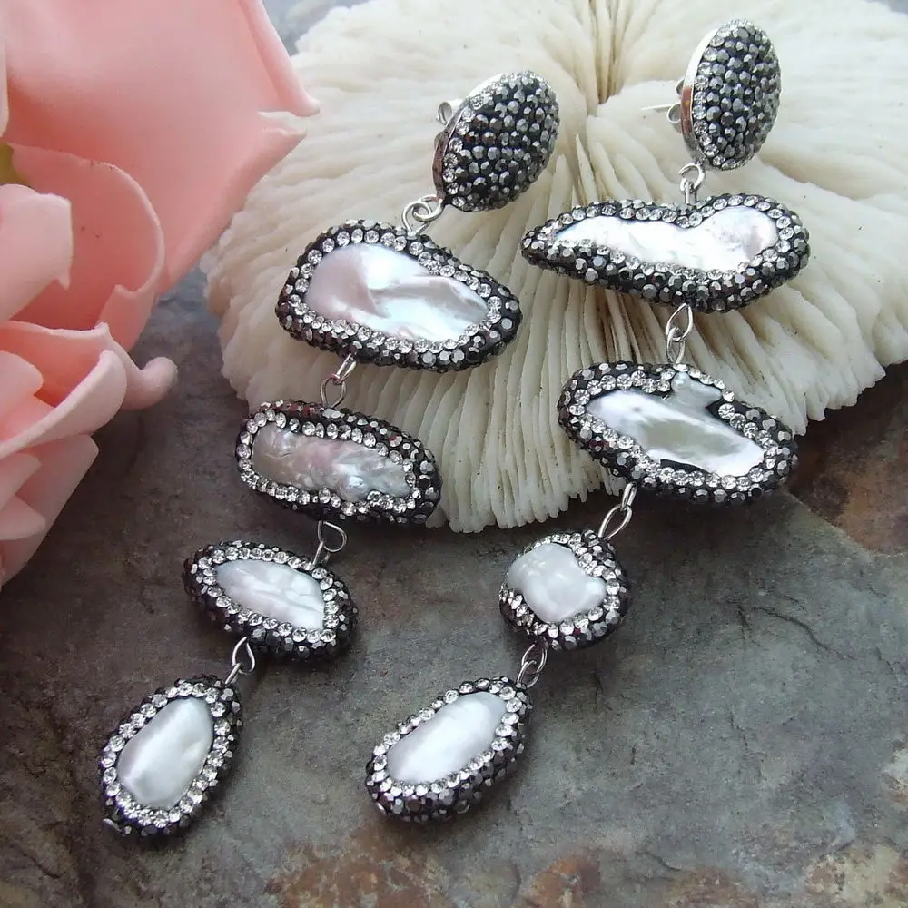 

AB082414 White Biwa Pearl Earrings