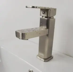 

Free Shipping ! Basin mixer faucet .Bathroom brass taps.vessel sink faucet.HOT SELL !1pcs/lot