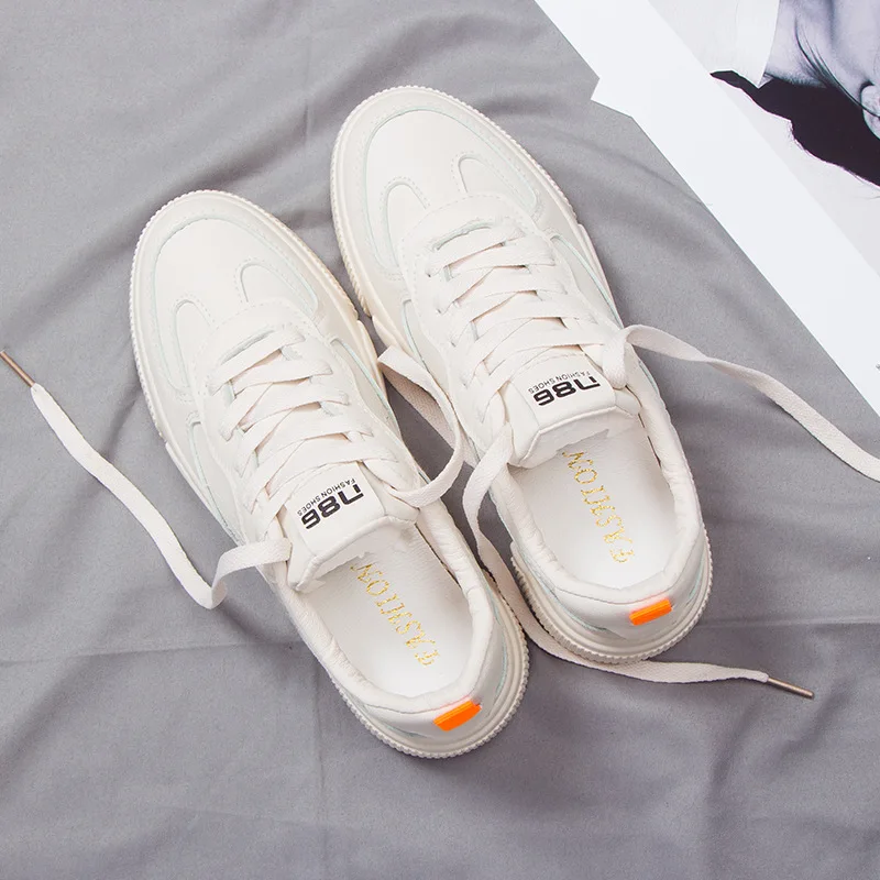 

Spring new women's shoes Korean version of the wild small white shoes low to help flat shoes net red casual shoes student shoes