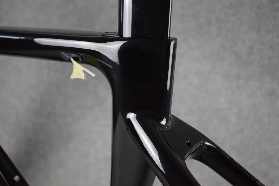 Sale 2018 CARROWTER A1 carbon road bike frame aero road full carbon fiber bicycle frameset Internal Cable Routing UD glossy BB68 18 Sale 2018 CARROWTER A1 carbon road bike frame aero road full carbon fiber bicycle frameset Internal Cable Routing UD glossy BB68 18