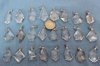 

12 NATURAL PRETTY QUARTZ CRYSTAL PENDANT HEALING