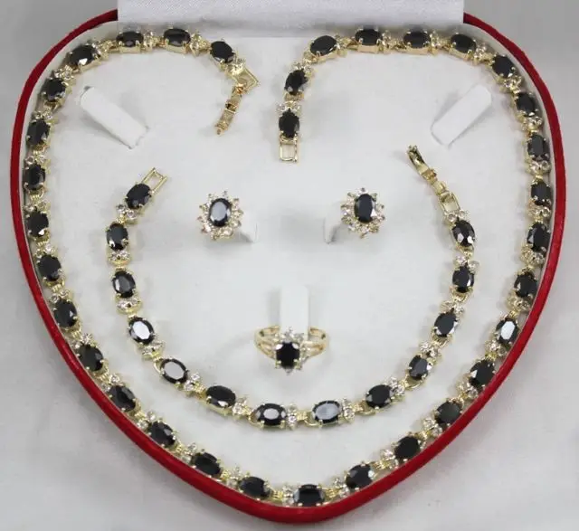 

HOT SELL - >women jewelry set black crystal necklace bracelet earring ring (A0425) -Top quality free shipping