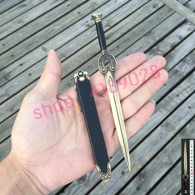 

Alloy, mini long life sword (non cutting edge), exquisite handicrafts collection.