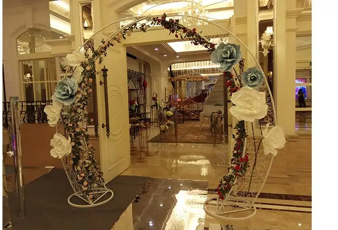 New style wedding props iron arched door sen outdoor wedding stage layout moon gate happiness door.
