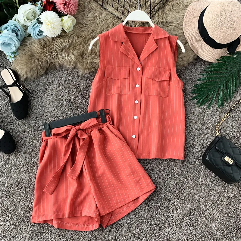 

Fashion Stripe 2pieces Suit For Women's Sleeveless V neck Button Tops Wide Leg Sashes Shorts Casual Female Summer Top Woman Sets