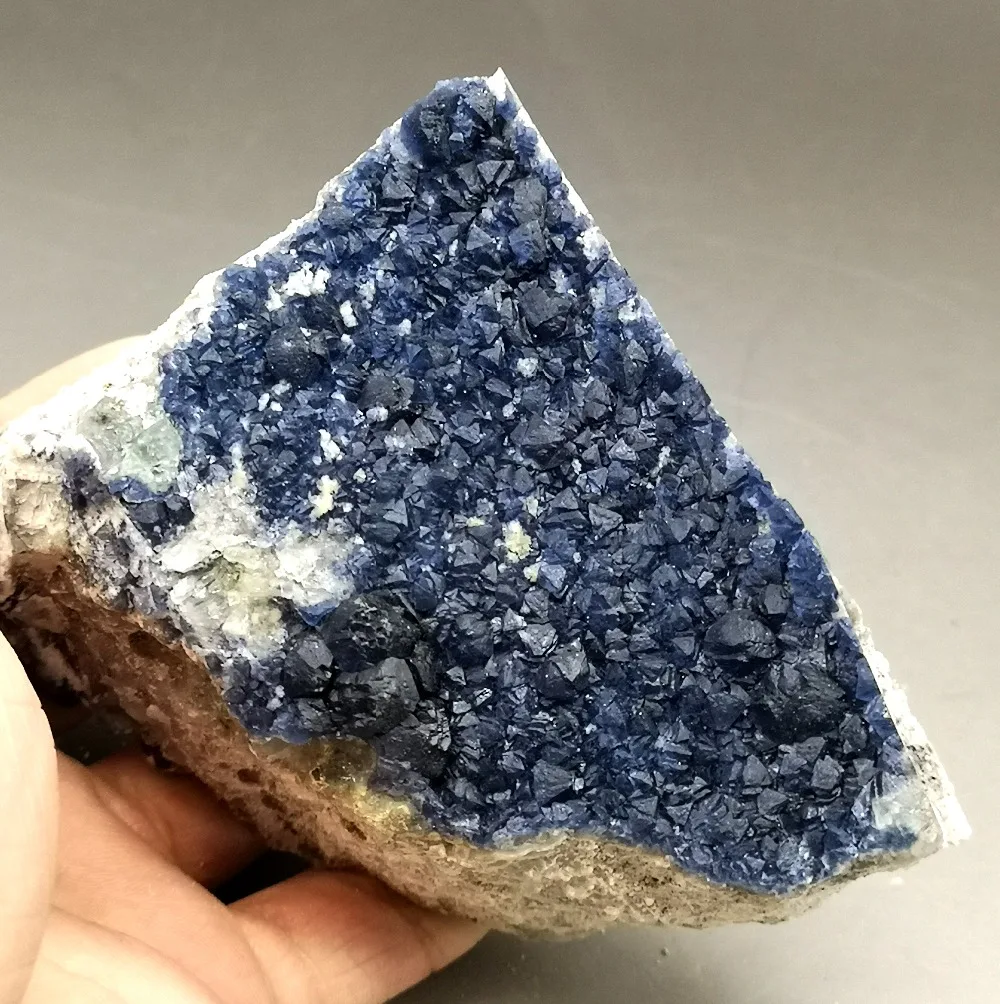

350g Natural Perfect Blue Fluorite Mineral Specimen form Inner Mongolia