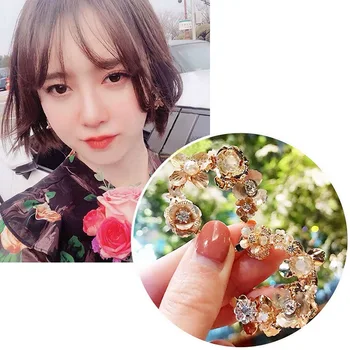 

MENGJIQIAO 2019 New Metal Flower Hoop Earrings For Women Statement Jewelry Crystal Simulated Pearl Circle Boucle d'oreille