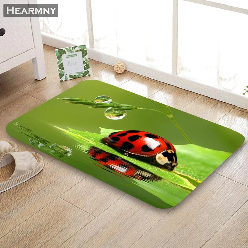 Billig HEARMNY Neue Ankunft Fußmatte Marienkäfer Home Matte Maschine Gemacht Anti Slip Teppich Wohnzimmer Flur Bad Matte Für Kinder geschenk