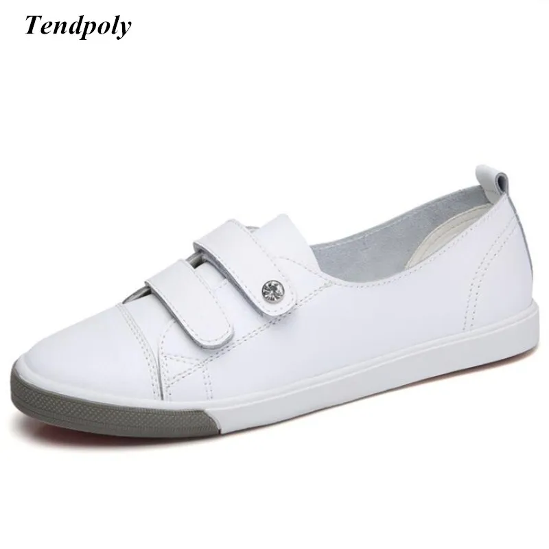 

Spring and Autumn Korean version of explosion-proof flat shoes breathable wild leather casual new hot models white Women's shoes