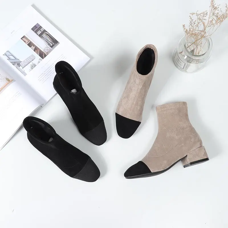 

Women's booties thick with 2018 autumn and winter new bare boots Korean version with square head color matching slim boots.