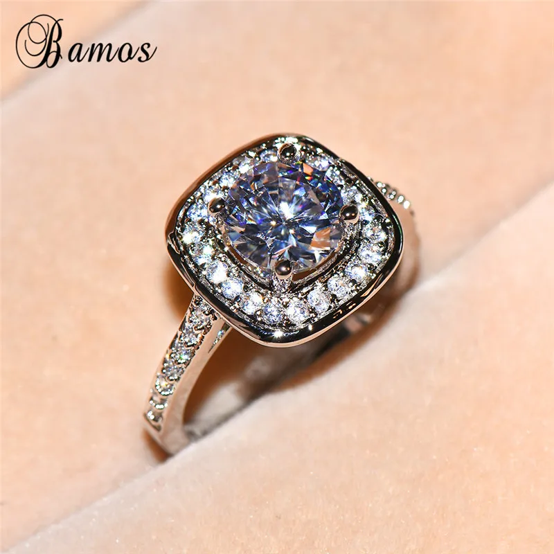 

Luxury Crystal Female Bridal Engagement Ring Cute Women Cocktail Wedding Rings Fashion Silver Color Zircon Stone Ring