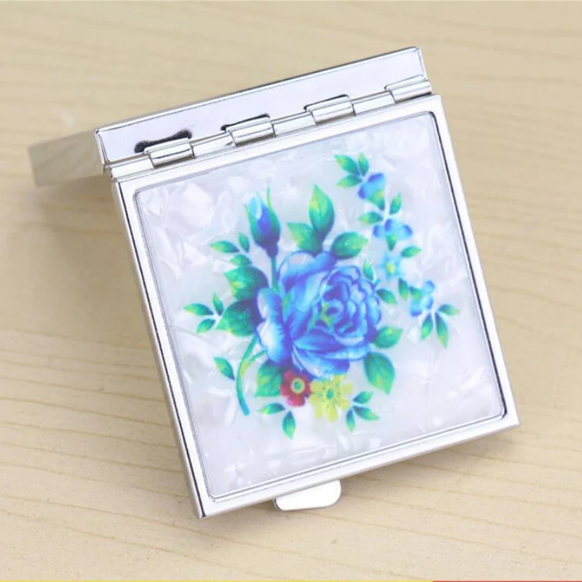 

20pcs/lot Square Four-Grid Medicine Pill Box Multi-function Storage Box Pill Case D40