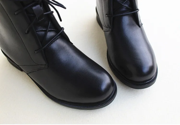 fur boots