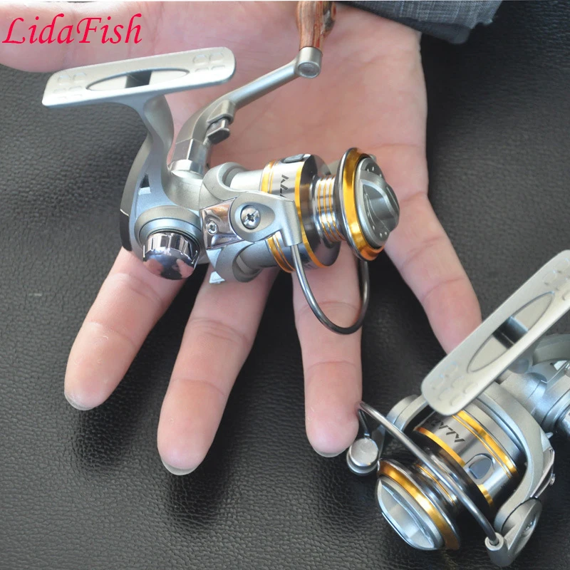 

Free shipping the smallest palm in the treasure 200 mini wheel 6BB 5.2: 1 fishing round hot