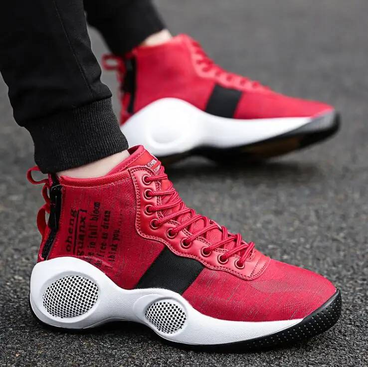 

2018 new running shoes with thicker soles, men's shoes with high personality, flying cloth, men's shoes, sports shoes, black, re