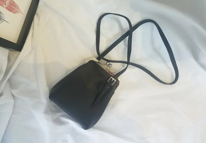 women bag shoulder bags  (17)