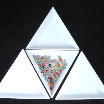 

10pcs/lo White DIY Tool Rhinestone Diamond Box Flower Round / Triangular Plastic Tray / Plate For Nail Art DIY Decoration Y2722