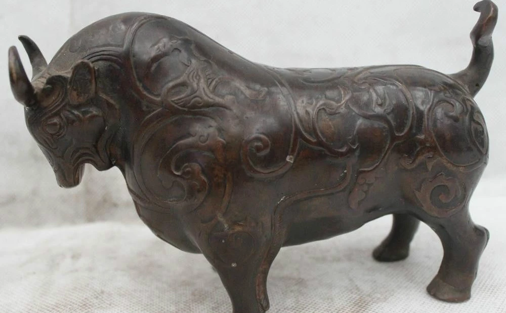 

5"Chinese Folk Fengshui Bronze Lucky Money drawing flower Ox Cattle Statue