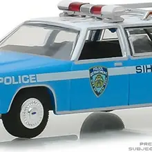 Зеленый свет 1: 64 1988 Ford LTD Crown Vic Wagon 42870C Игрушечная машина из сплава игрушки для детей литой модельный автомобиль подарок на день рождения