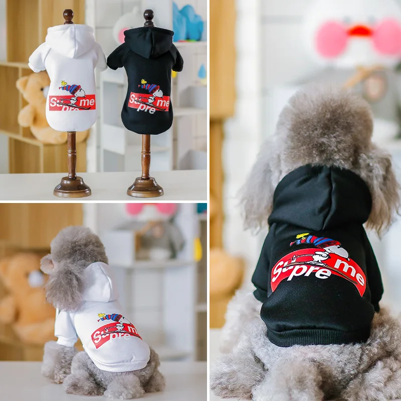 Goedkoop Hoge Kwaliteit Hond Hoodies Herfst Winter Nieuwe Cartoon Snoopy Ski Kleding VIP Teddy Hond Kleren Thuis Leisure Pet Kleding Sweatshirt