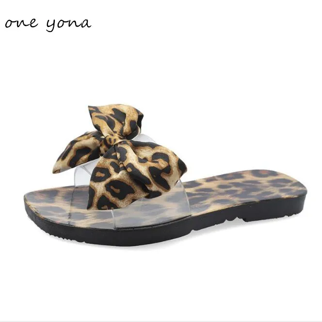 

Women's shoes 2019 summer new one-line flat leopard bow wearing low-heeled fashion casual ladies slippers a150