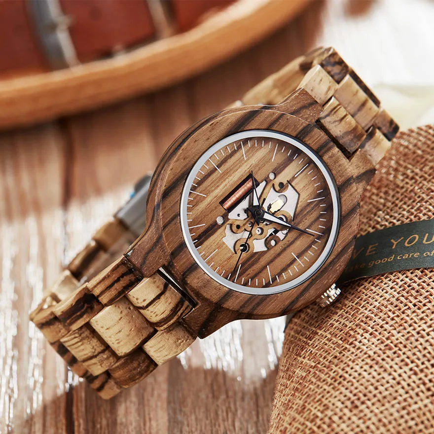 Unique Couple Wood Watch Men Women Wooden Band Luminous Hands Wristwatch Creative Brown Full Walnut Wood Watch Male Lovers Clock