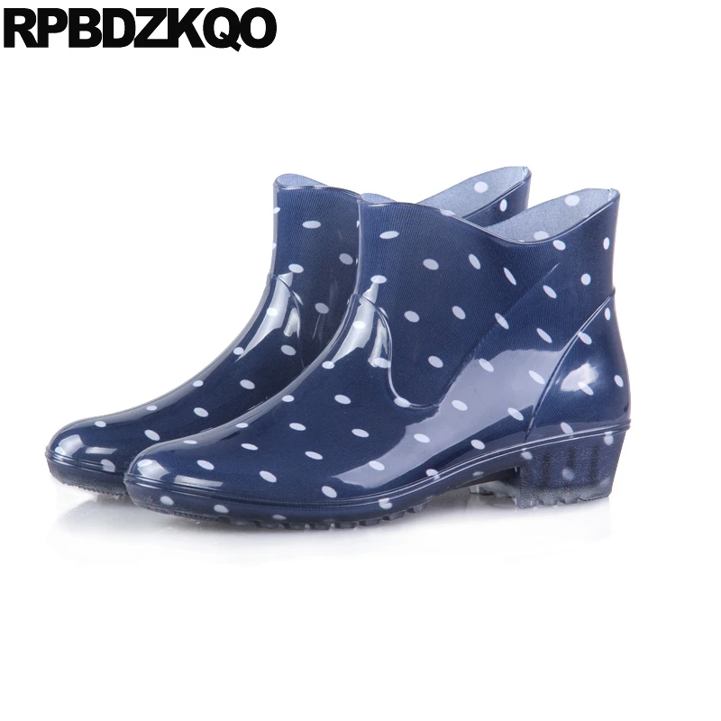 flat waterproof booties