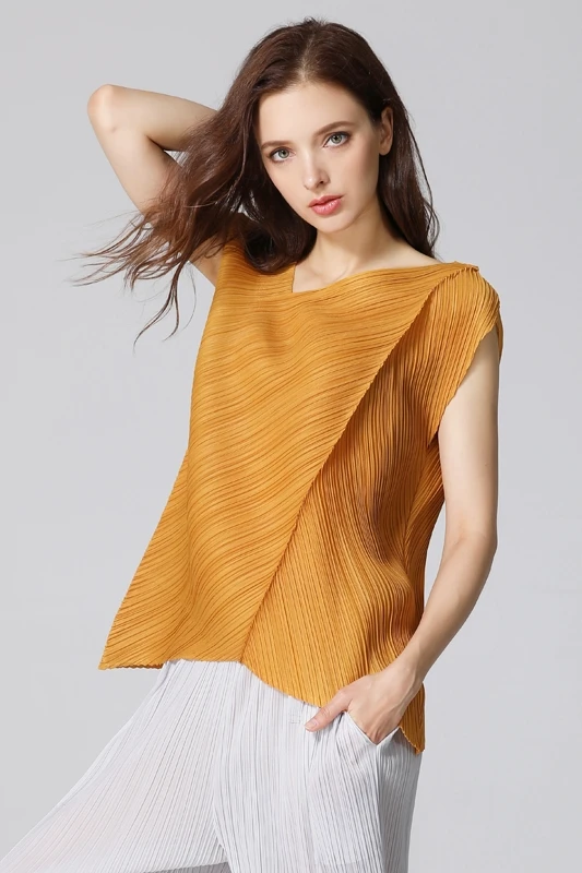 Changpleat летние женские футболки топы Miyak плиссированные модные необычные футболки с v-образным вырезом без рукавов тонкая женская футболка Tide - Цвет: Ginger yellow