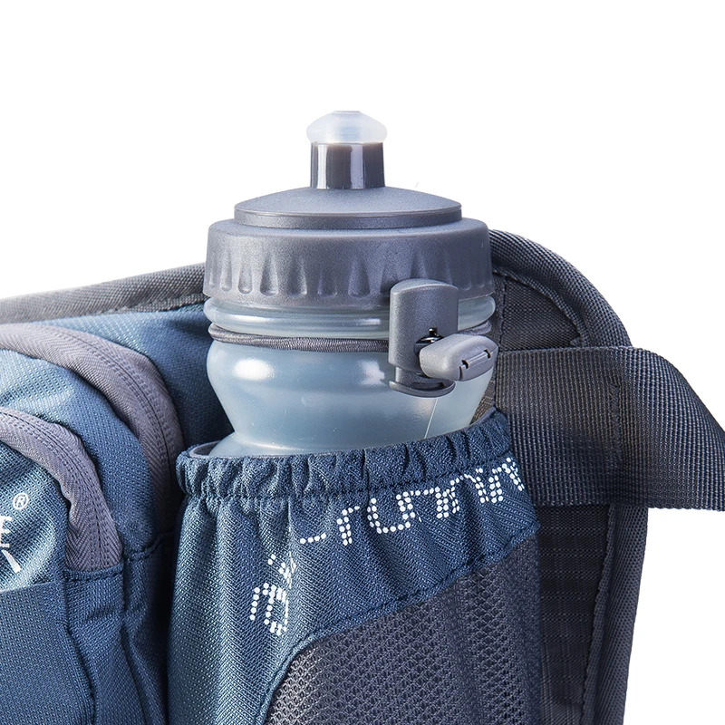 running bum bag with water bottle