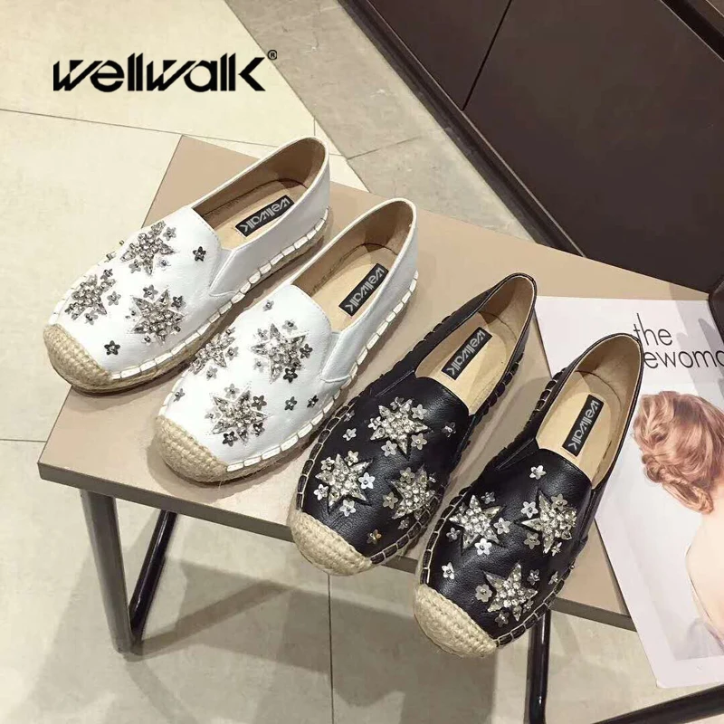 

WELLWALK Embroidered Loafers Women Casual Shoes Ladies Flat Shoes Women Moccasins Crystal Star Espadrilles Female Derby Shoes