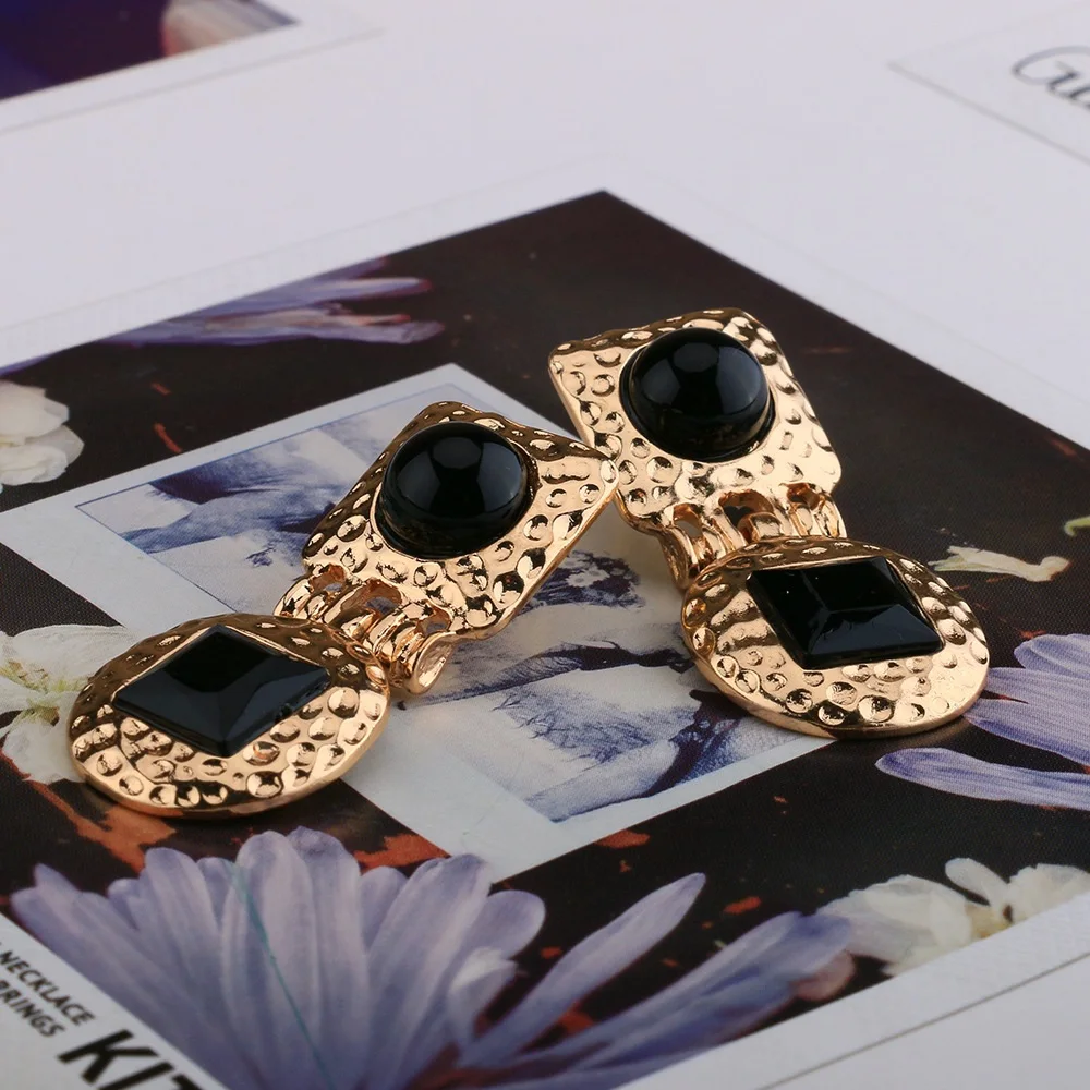 dangle earrigs (1)