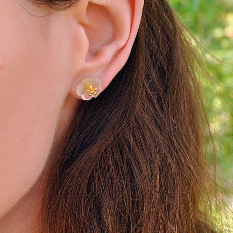 

Lotus Fun Real 925 Sterling Silver Natural Crystal Handmade Fine Jewelry Flower in the Rain Stud Earrings for Women Brincos