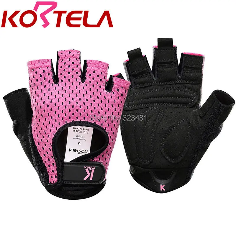 WOMEN GLOVES