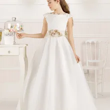 Г. ТРАПЕЦИЕВИДНОЕ ПЛАТЬЕ с глубоким декольте для девочек; атласное платье без рукавов в пол с вышивкой и рукавами-крылышками для первого причастия для девочек