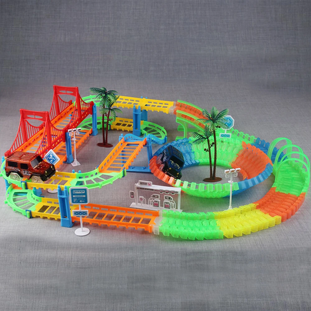 Гибкие железнодорожные дорожки игрушки для автомобиля DIY волшебный трек Дорожный набор с мигающий светильник для сборки автомобиля Модель поезда игрушка Рождественский подарок