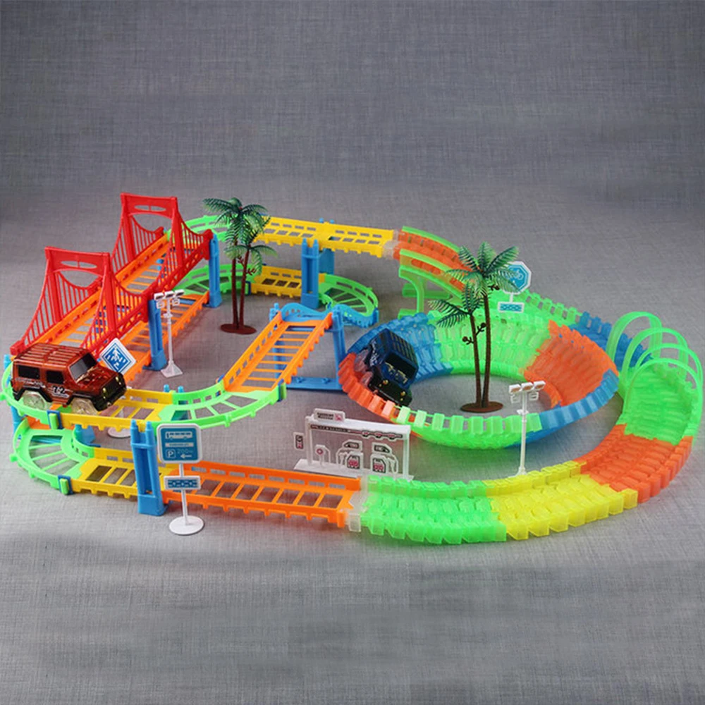 Kopen Flexibele Railway Tracks Auto Speelgoed Diy Magical Track Road Set Met Knipperlicht Rail Auto Assemblage Trein Model Speelgoed Kerst gift