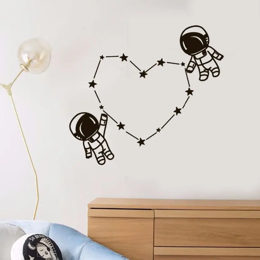 

Kids Room Wall Sticker Spaceman Astronaut Space Wall Art Mural Vinyl Nursery Wall Decal Spaceman With Heart Wallpaper AY347