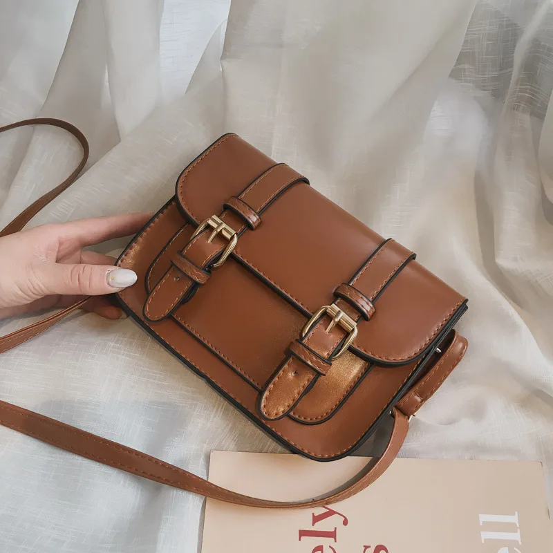 صغيرة Crossbody أكياس الفتيات 2019 جديد خمر حقيبة يد الرجعية الأزياء حقائب كتف بو رفرف عارضة النساء الرجعية غلق بمشبك حقيبة ساع