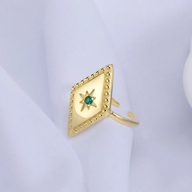 

Silvology 925 Sterling Silver Prismatic Rings Green Zircon Round Bead Side 2019 Summer Rings For Women Fashionable Jewelry Gift