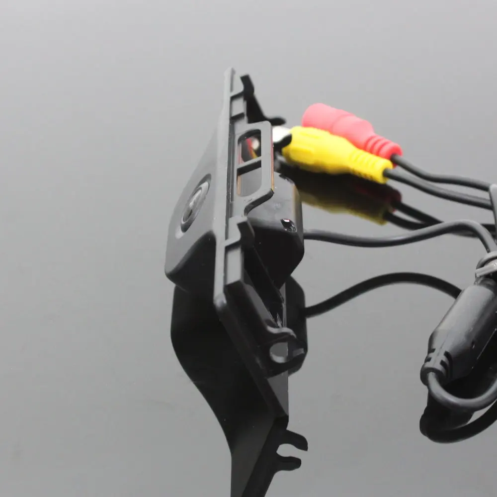 Liislee Автомобильная камера заднего вида для Roewe 550/камера заднего вида/HD CCD RCA NTST PAL/лампа номерного знака OEM