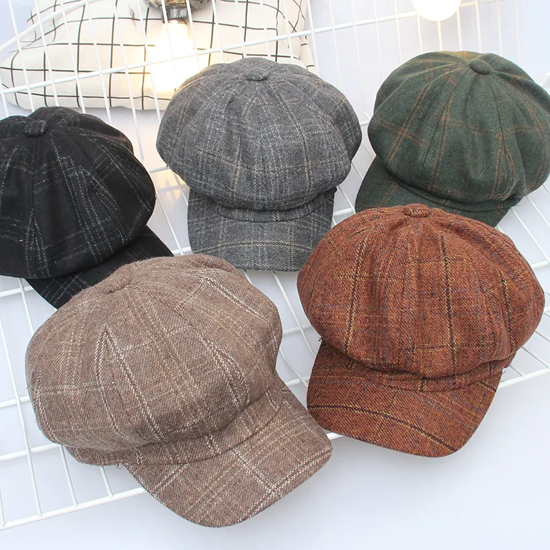 

10pcs/lot 01711-jx546 winter British plaid Elegant style leisure painter hat men women berets hat outdoor cap wholesale
