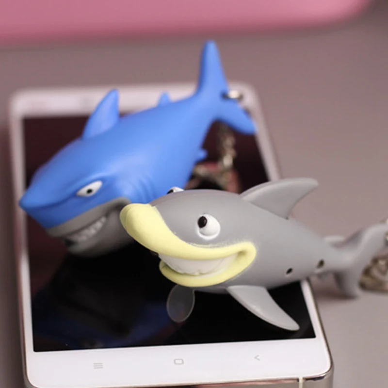 1Pcs New Shark LED Sound Illuminous Key Chain Keychain Underwater World