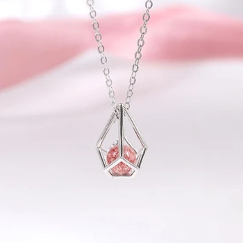 

Creative Original Strawberry Crystal 925 Sterling Silver Clavicle Chain Personality Trendy Female Necklace SNE245