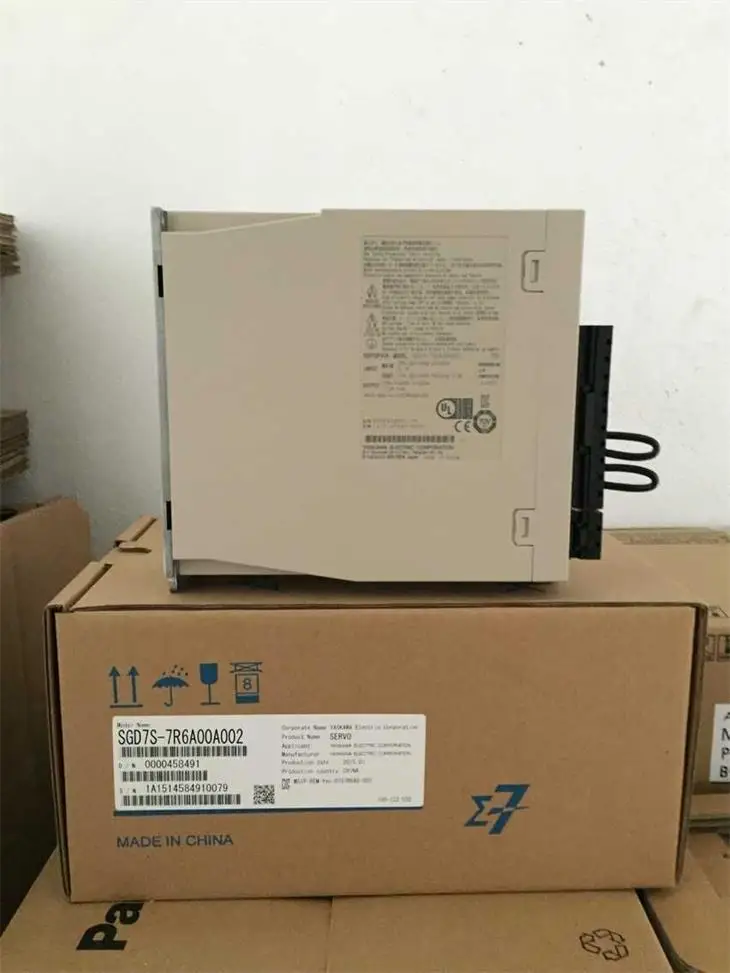 New Yaskawa ACサーボドライバーSGD7S-7R6A00A002 - 4