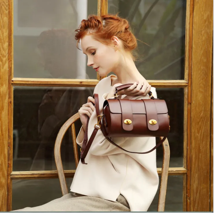 

6 Leather handbags European and American style fashion exquisite leather Messenger bag wild BM516 190401 bobo bag
