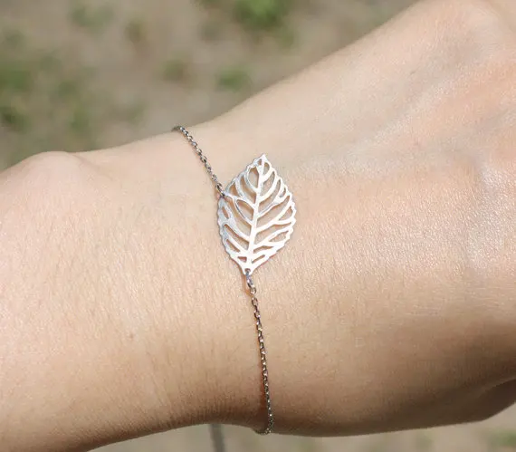 

Sideways Tree Leaf Bracelets Hollow Out Fallen Maple Leaf Bracelet Simple Nature Feather Bracelets for Ladies Women