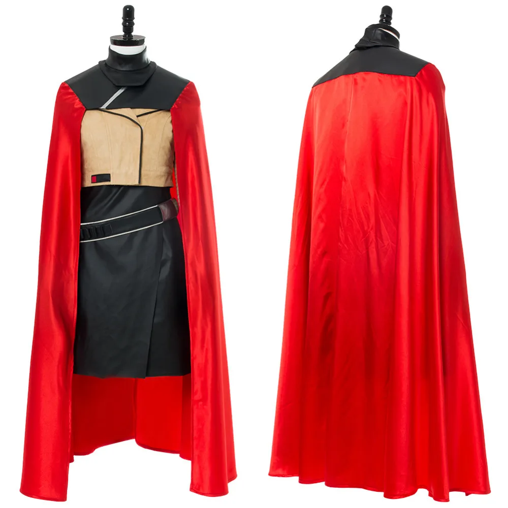 11007391-cosplayying