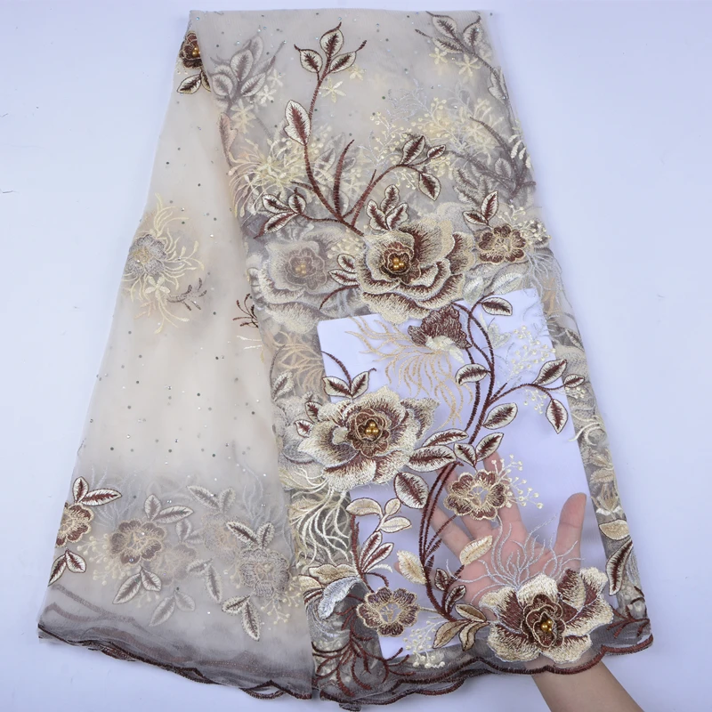 

Brown flowers beaded applique lace fabric high quality Latest african lace 2018 3D lace fabric for french wedding dress A1279
